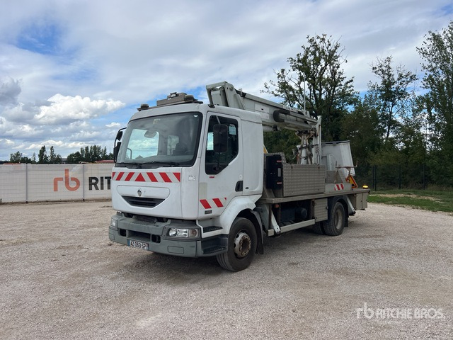 2005 Renault Midlum 220 DCI 2004 Comilev EN210TP on 4x2 Cam ... Bucket Truck - Camión con plataforma elevadora: foto 2 2005 Renault Midlum 220 DCI 2004 Comilev EN210TP on 4x2 Cam ... Bucket Truck - Camión con plataforma elevadora: foto 2