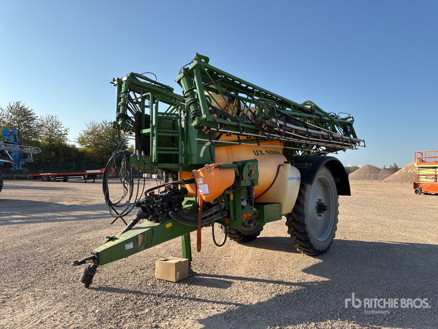 2007 Amazone UX5200 40 m High Clearance Pulverisate ... Pull-Type Sprayer - Pulverizador arrastrado: foto 2 2007 Amazone UX5200 40 m High Clearance Pulverisate ... Pull-Type Sprayer - Pulverizador arrastrado: foto 2