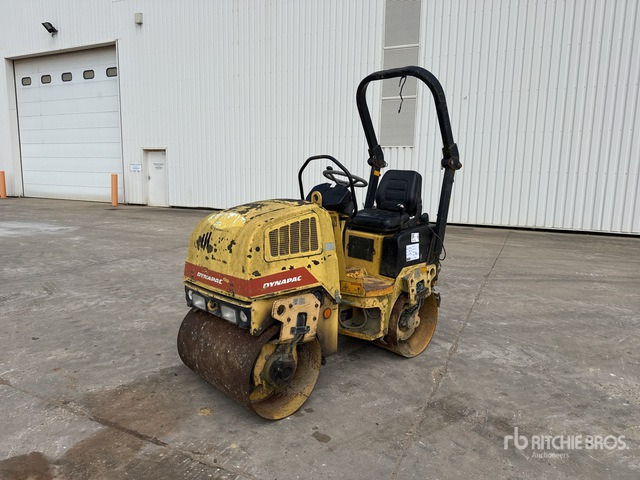 2008 Dynapac CC900 Compacteur Vibrant Tandem Double Drum Roller - Apisonadora de asfalto: foto 2 2008 Dynapac CC900 Compacteur Vibrant Tandem Double Drum Roller - Apisonadora de asfalto: foto 2