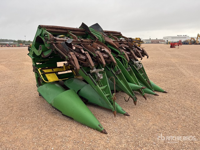2008 John Deere 194-608CF-JD Cueilleur A Mais 8 Rangs 8 Row Corn Combine Harvester - Cabezal de maíz: foto 1 2008 John Deere 194-608CF-JD Cueilleur A Mais 8 Rangs 8 Row Corn Combine Harvester - Cabezal de maíz: foto 1