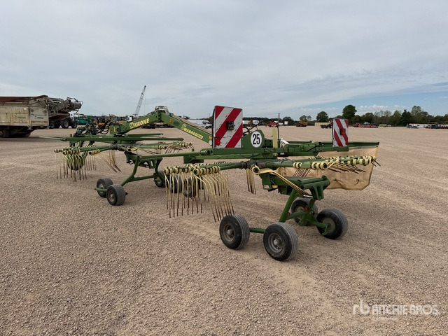 2012 Krone Swadro 710/26T 7.10 m 2 Rotor Andaineur Hay Rake - Henificadora: foto 3 2012 Krone Swadro 710/26T 7.10 m 2 Rotor Andaineur Hay Rake - Henificadora: foto 3