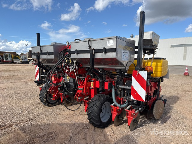 2012 Matermacc MS 8130 6 Row Semoir Monograine 6 Rangs Planter - Sembradora de precisión: foto 4 2012 Matermacc MS 8130 6 Row Semoir Monograine 6 Rangs Planter - Sembradora de precisión: foto 4