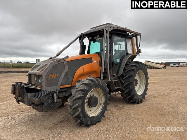 2012 Valtra T121 Tracteur Agricole (Inoperable) 4WD Tractor - Tractor: foto 1 2012 Valtra T121 Tracteur Agricole (Inoperable) 4WD Tractor - Tractor: foto 1