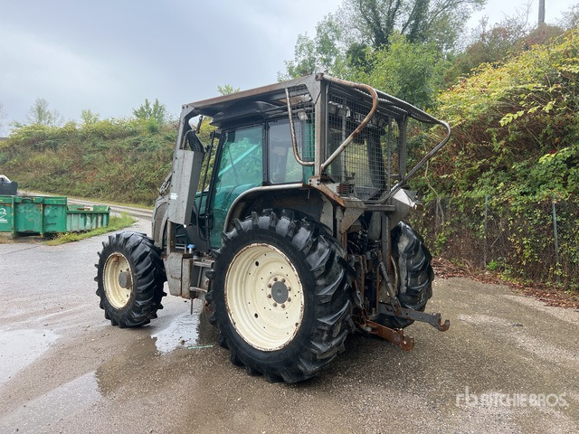 2013 Valtra N143 4x4 Tracteur Forestier (Inoperable) 4WD Tractor - Tractor: foto 3 2013 Valtra N143 4x4 Tracteur Forestier (Inoperable) 4WD Tractor - Tractor: foto 3