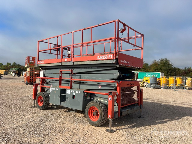 2018 Skyjack SJ9250 RT 4x4 Nacelle Ciseaux Scissor Lift - Plataforma de tijeras: foto 4 2018 Skyjack SJ9250 RT 4x4 Nacelle Ciseaux Scissor Lift - Plataforma de tijeras: foto 4