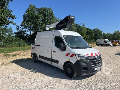 RENAULT MASTER 2021 Versalift VLT120C EVO 9 m ... - Camión con plataforma elevadora: foto 4 RENAULT MASTER 2021 Versalift VLT120C EVO 9 m ... - Camión con plataforma elevadora: foto 4