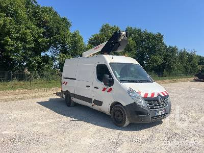 RENAULT MASTER Fourgon Nacelle - Camión con plataforma elevadora: foto 4 RENAULT MASTER Fourgon Nacelle - Camión con plataforma elevadora: foto 4