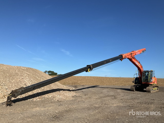 2013 Hitachi ZX225USRLC-3 Telescopic Excavator Tracked Excavator - Excavadora de cadenas: foto 1 2013 Hitachi ZX225USRLC-3 Telescopic Excavator Tracked Excavator - Excavadora de cadenas: foto 1