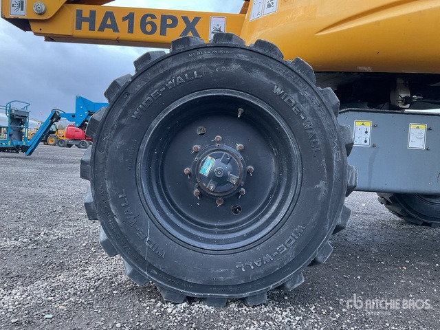 2014 Haulotte HA16PX 4WD Diesel Articulating Boom Lift - Plataforma articulada: foto 5 2014 Haulotte HA16PX 4WD Diesel Articulating Boom Lift - Plataforma articulada: foto 5