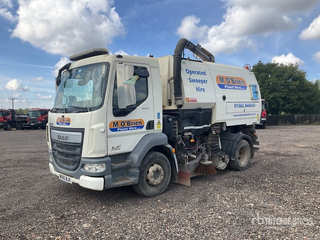 Barredora vial 2015 DAF LF Euro 6 2015 Johnston on Sweeper Truck: foto 1
