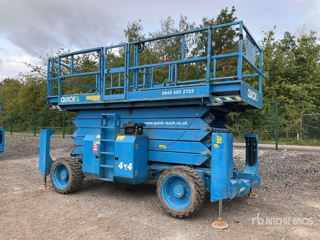 2016 Genie GS5390 4x4 Diesel Scissor Lift - Plataforma de tijeras: foto 2 2016 Genie GS5390 4x4 Diesel Scissor Lift - Plataforma de tijeras: foto 2
