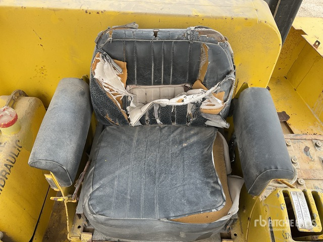 Colocador de tubos 1970 Cat 572E: foto 6