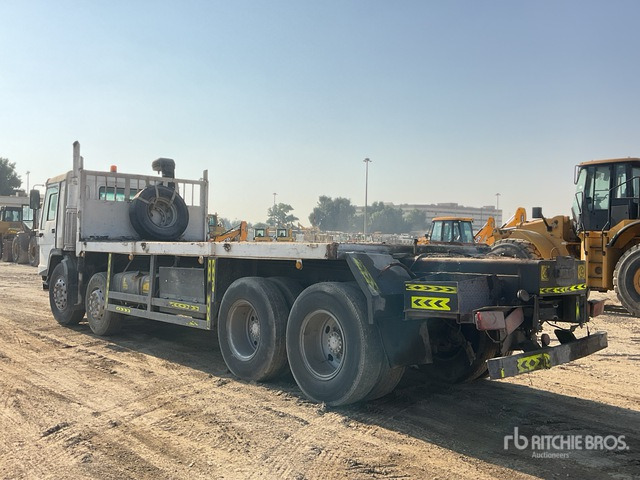 1997 Volvo FH 8x4 Twin-Steer Flatbed Truck - Camión caja abierta: foto 2 1997 Volvo FH 8x4 Twin-Steer Flatbed Truck - Camión caja abierta: foto 2