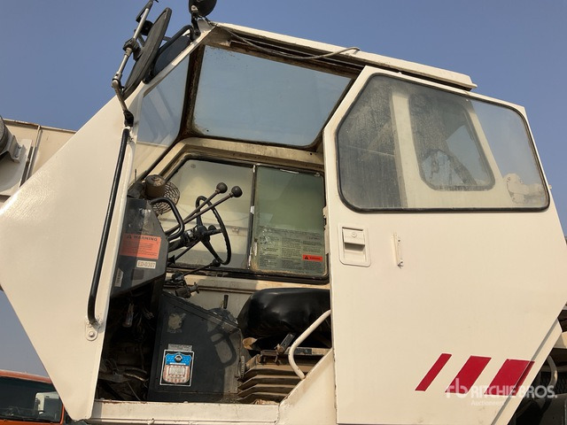 2000 Terex RT230 30 ton 4x4x4 Rough Terrain Crane - Grúa para terrenos difíciles: foto 5 2000 Terex RT230 30 ton 4x4x4 Rough Terrain Crane - Grúa para terrenos difíciles: foto 5