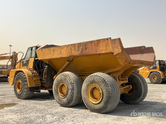 2004 Cat 740 - Dúmper articulado: foto 4 2004 Cat 740 - Dúmper articulado: foto 4