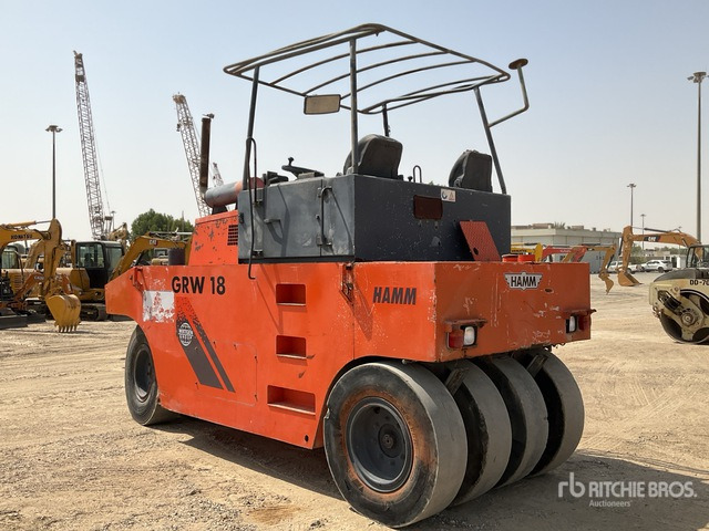 2004 Hamm GRW18 8 Wheel Pneumatic Roller - Rodillo de neumáticos: foto 4 2004 Hamm GRW18 8 Wheel Pneumatic Roller - Rodillo de neumáticos: foto 4