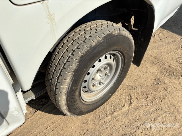 2008 Isuzu D-Max 4x2 Crew Cab Pickup - Pick-up: foto 5 2008 Isuzu D-Max 4x2 Crew Cab Pickup - Pick-up: foto 5