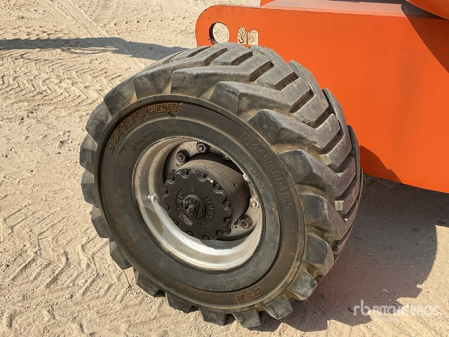 2010 JLG 800AJ 4WD Diesel Articulating Boom Lift - Plataforma articulada: foto 4 2010 JLG 800AJ 4WD Diesel Articulating Boom Lift - Plataforma articulada: foto 4