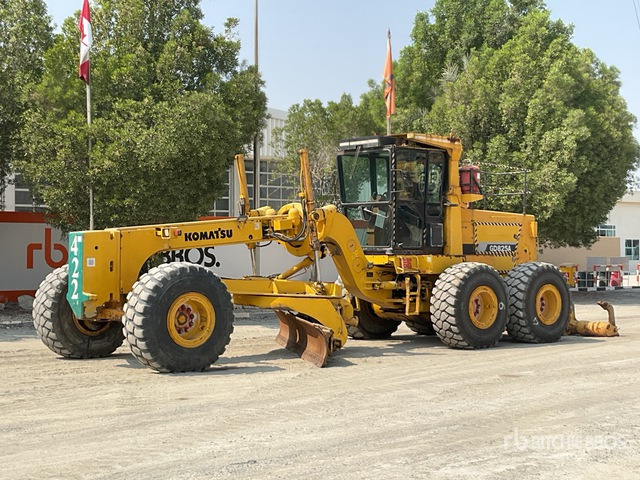 2011 Komatsu GD825A-2 Motor Grader - Grader: foto 1 2011 Komatsu GD825A-2 Motor Grader - Grader: foto 1