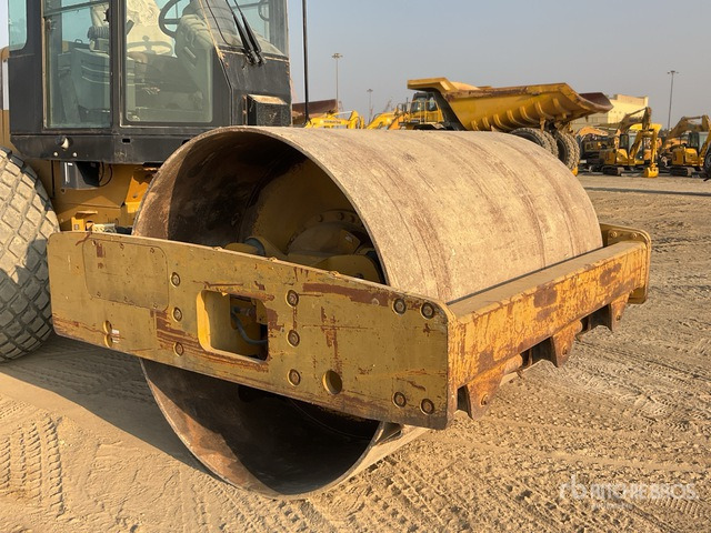 2012 Cat CS-533E Smooth Drum Compactor - Compactador: foto 4 2012 Cat CS-533E Smooth Drum Compactor - Compactador: foto 4
