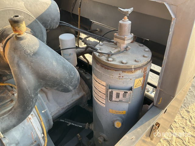 2013 Atlas Copco XA137DD Mobile Air Compressor - Compresor de aire: foto 4 2013 Atlas Copco XA137DD Mobile Air Compressor - Compresor de aire: foto 4