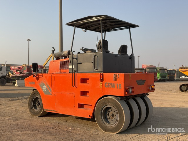 2015 Hamm GRW18 8 Wheel Pneumatic Roller - Rodillo de neumáticos: foto 4 2015 Hamm GRW18 8 Wheel Pneumatic Roller - Rodillo de neumáticos: foto 4