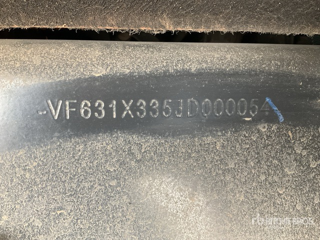 2018 Renault 8x8 Sleeper Flatbed Truck - Camión caja abierta: foto 1 2018 Renault 8x8 Sleeper Flatbed Truck - Camión caja abierta: foto 1