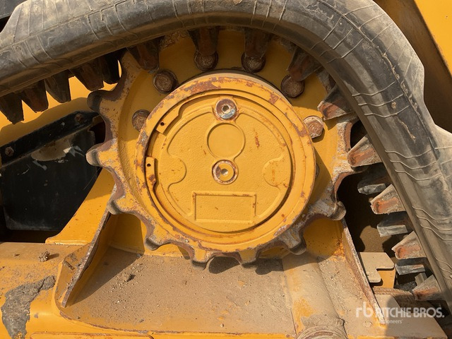 2019 Cat 239D - Minicargadora de cadenas: foto 5 2019 Cat 239D - Minicargadora de cadenas: foto 5