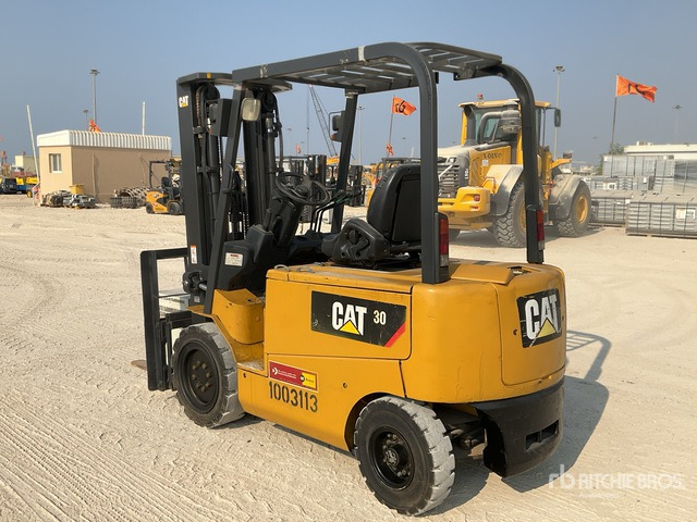 2019 Cat EP30CA1 3 ton Electric Forklift - Carretilla elevadora eléctrica: foto 2 2019 Cat EP30CA1 3 ton Electric Forklift - Carretilla elevadora eléctrica: foto 2