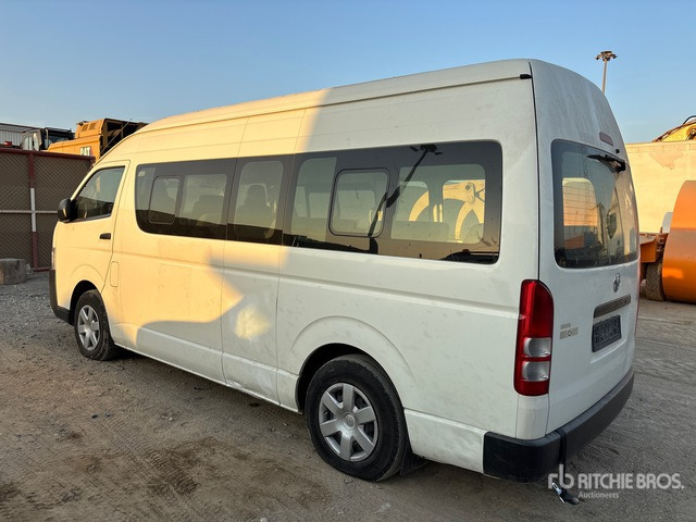 2018 Toyota Hiace 4x2 16-Seat Mini Bus - Autobús: foto 2 2018 Toyota Hiace 4x2 16-Seat Mini Bus - Autobús: foto 2