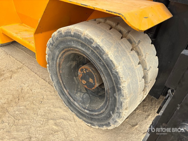 Hyundai HDF80-III Forklift - Carretilla elevadora diésel: foto 4 Hyundai HDF80-III Forklift - Carretilla elevadora diésel: foto 4