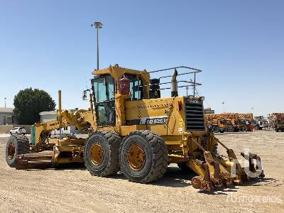 KOMATSU GD825A-2 - Grader: foto 2 KOMATSU GD825A-2 - Grader: foto 2