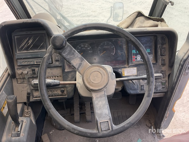 Kato KR-25 Rough Terrain Crane - Grúa para terrenos difíciles: foto 5 Kato KR-25 Rough Terrain Crane - Grúa para terrenos difíciles: foto 5