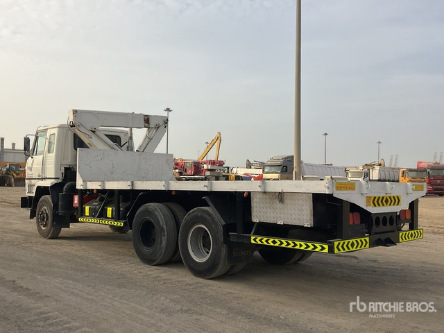 Nissan TF20 - Camión caja abierta, Camión grúa: foto 3 Nissan TF20 - Camión caja abierta, Camión grúa: foto 3