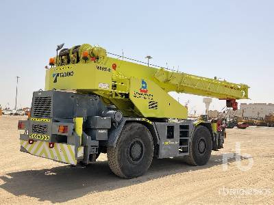 TADANO TR300E 30 ton 4x4x4 - Grúa para terrenos difíciles: foto 3 TADANO TR300E 30 ton 4x4x4 - Grúa para terrenos difíciles: foto 3