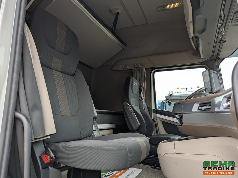 Cabeza tractora DAF XG+ 4x2 Euro6E - MEGA/Lowdeck - Retarder - Dubbele tanks - MirrorCam - 3 DVS StarRating: foto 16