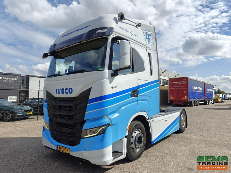 Iveco S-WAY 420 4x2 Euro6D - Dubbele Tanks - StandAirco - Navi - SMARTTacho V2 - 04/2026 APK - Cabeza tractora: foto 1 Iveco S-WAY 420 4x2 Euro6D - Dubbele Tanks - StandAirco - Navi - SMARTTacho V2 - 04/2026 APK - Cabeza tractora: foto 1