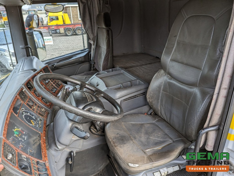 Scania P114-340 LA 4x2 CP19 Euro3 Manual - Side Skirts - Toolbox (T1350) - Cabeza tractora: foto 5 Scania P114-340 LA 4x2 CP19 Euro3 Manual - Side Skirts - Toolbox (T1350) - Cabeza tractora: foto 5