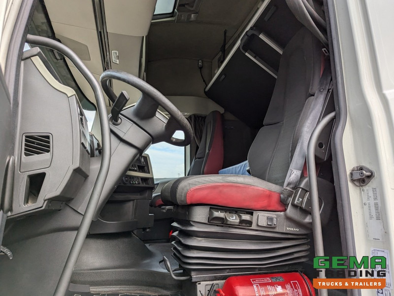 Volvo FH420 4x2 Euro6 FH420 4x2 Globetrotter Euro6 - XLOW / Mega - VEB+ - Double Tanks - Air Suspension (T1539) - Cabeza tractora: foto 5 Volvo FH420 4x2 Euro6 FH420 4x2 Globetrotter Euro6 - XLOW / Mega - VEB+ - Double Tanks - Air Suspension (T1539) - Cabeza tractora: foto 5