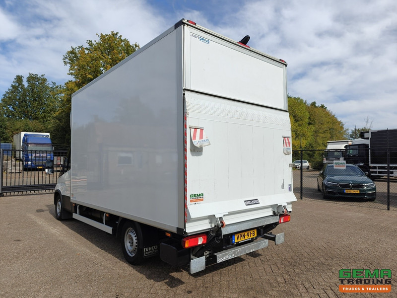 Iveco 35S18 Hi-Matic 4x2 Dagcab Euro6E - Gesloten Bak 4.2M - Laadklep 1000KG - Navi - 03/2026 APK - Furgoneta caja cerrada: foto 3 Iveco 35S18 Hi-Matic 4x2 Dagcab Euro6E - Gesloten Bak 4.2M - Laadklep 1000KG - Navi - 03/2026 APK - Furgoneta caja cerrada: foto 3