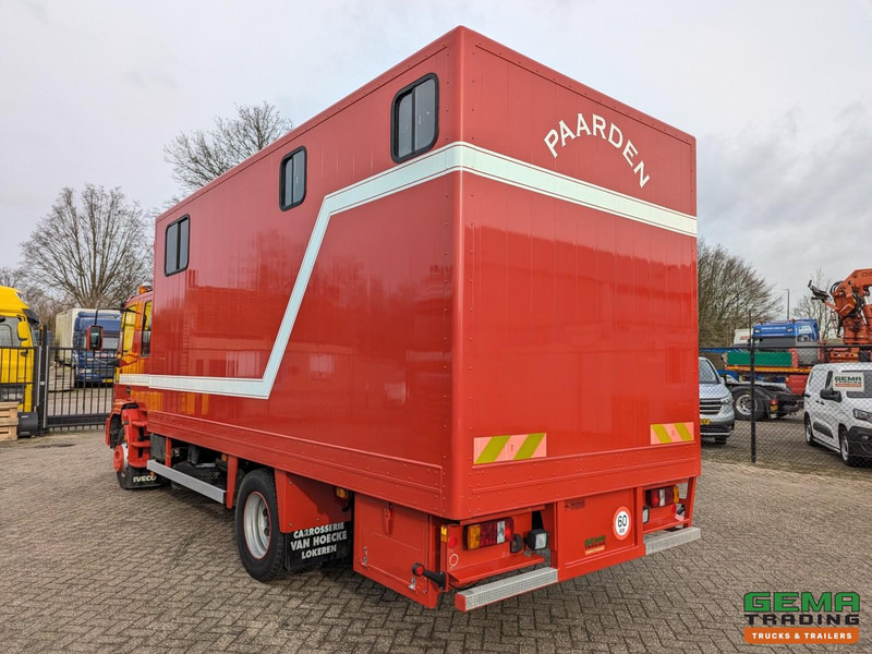 Iveco Tector ML120E24D 4x2 Euro3 DubbelCabine - Paardenwagen 3-Paards - Kleedruimte - Hydraulische klep- TOP! - Camión para caballos: foto 4 Iveco Tector ML120E24D 4x2 Euro3 DubbelCabine - Paardenwagen 3-Paards - Kleedruimte - Hydraulische klep- TOP! - Camión para caballos: foto 4