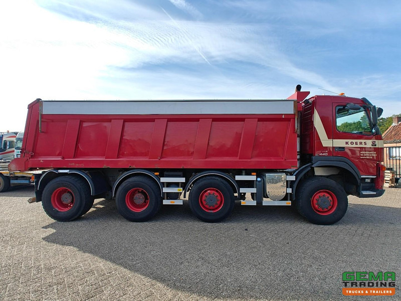 Camión volquete Terberg FM2000-T 8x8/6 Dagcab Euro5 - Kipper 20m³ - Milieu Kleppen - NaafReductie- LuchtGeveerd - 07/2026 APK: foto 9
