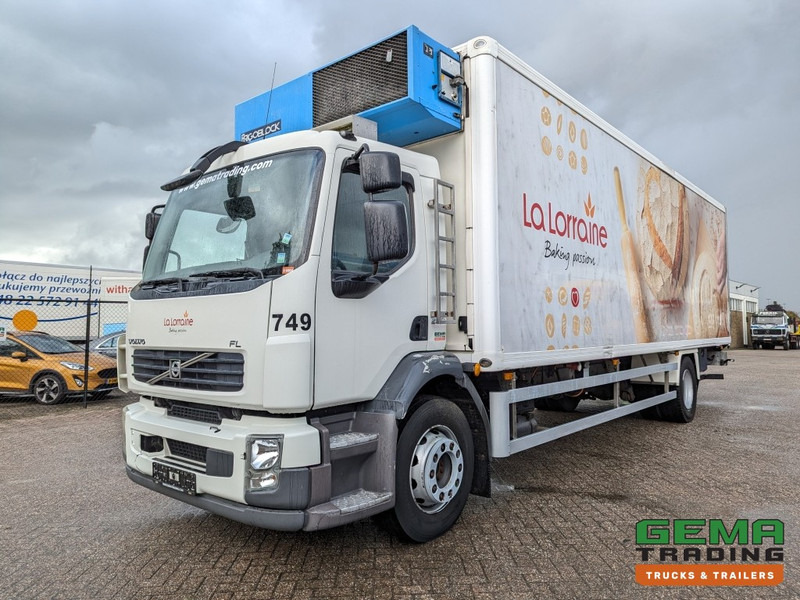 Volvo FL210 4x2 Daycab 18Ton Euro5 Handgeschakeld - Koel-VriesBak 8.40M - Frigo Block - Laadklep 1500KG - Camión isotérmico: foto 1 Volvo FL210 4x2 Daycab 18Ton Euro5 Handgeschakeld - Koel-VriesBak 8.40M - Frigo Block - Laadklep 1500KG - Camión isotérmico: foto 1