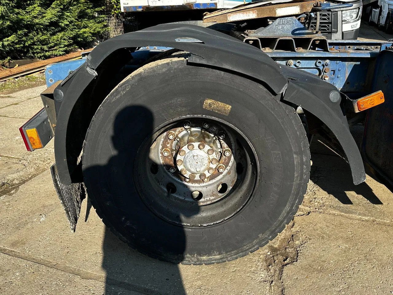 DAF XF 95.380 4X2 Tractor-unit Spring/Air ZF Manual DAF XF 95.380 4X2 Tractor-unit Spring/Air ZF Manual - Cabeza tractora: foto 5 DAF XF 95.380 4X2 Tractor-unit Spring/Air ZF Manual DAF XF 95.380 4X2 Tractor-unit Spring/Air ZF Manual - Cabeza tractora: foto 5