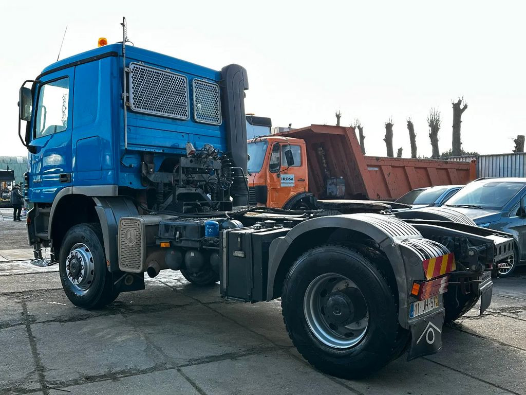 Mercedes-Benz Actros 2041 4X4 Tractor-Unit Spring/Spring Manua - Cabeza tractora: foto 3 Mercedes-Benz Actros 2041 4X4 Tractor-Unit Spring/Spring Manua - Cabeza tractora: foto 3