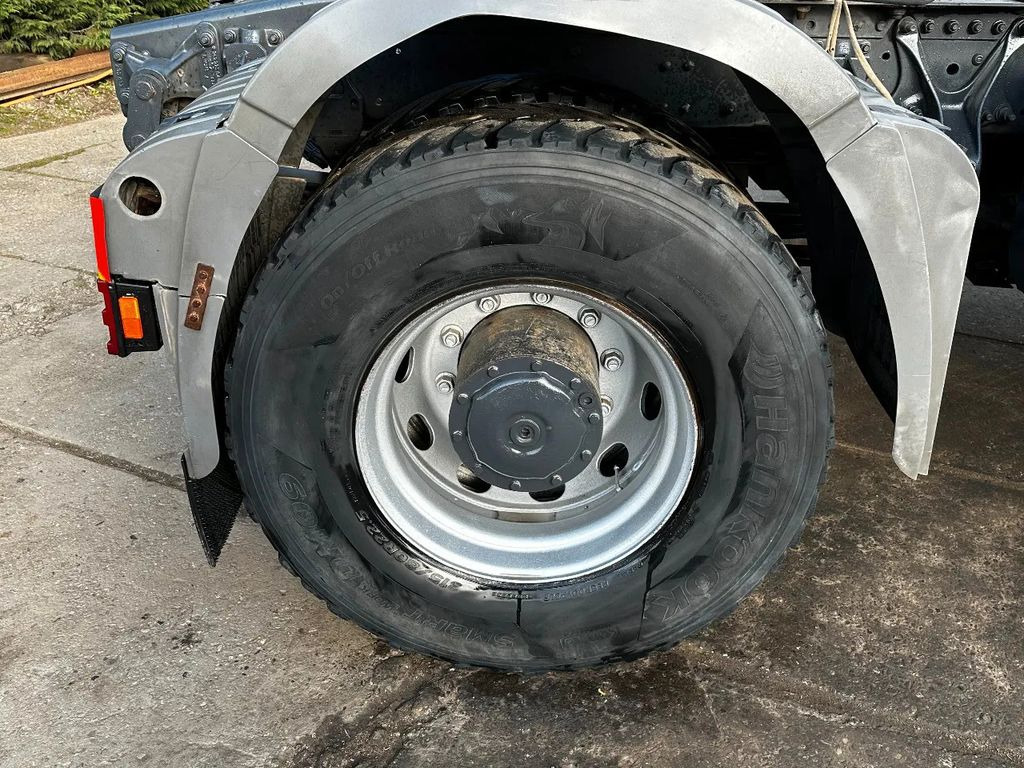 Mercedes-Benz Actros 2041 4X4 Tractor-Unit Spring/Spring Manua - Cabeza tractora: foto 5 Mercedes-Benz Actros 2041 4X4 Tractor-Unit Spring/Spring Manua - Cabeza tractora: foto 5
