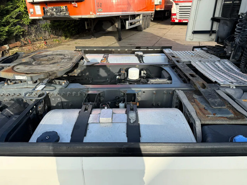 Volvo FH 13.460 4X2 Tractor-unit Spring/Air Retarder PROD2017 HB - Cabeza tractora: foto 5 Volvo FH 13.460 4X2 Tractor-unit Spring/Air Retarder PROD2017 HB - Cabeza tractora: foto 5