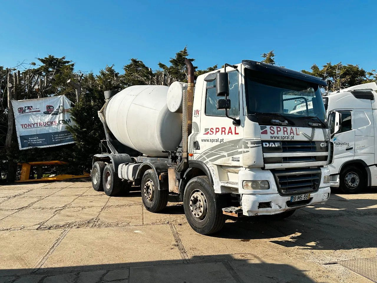 DAF CF 85.430 8X4 9m3 Mixer Spring/Spring ZF Manual - Camión hormigonera: foto 1 DAF CF 85.430 8X4 9m3 Mixer Spring/Spring ZF Manual - Camión hormigonera: foto 1