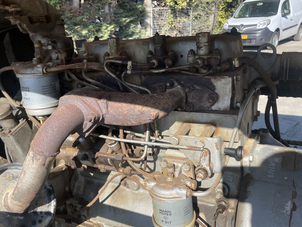 GEMINI GENERATOR 30 KVA 4 Cilinder engine GEMINI GENERATOR 30 KVA 4 Cilinder engine - Generador industriale: foto 5 GEMINI GENERATOR 30 KVA 4 Cilinder engine GEMINI GENERATOR 30 KVA 4 Cilinder engine - Generador industriale: foto 5