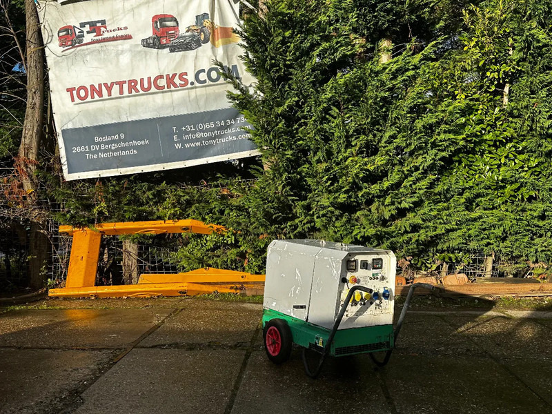 Harrington HRD060D 6 KVA GENERATOR 110V+230V - Generador industriale: foto 1 Harrington HRD060D 6 KVA GENERATOR 110V+230V - Generador industriale: foto 1